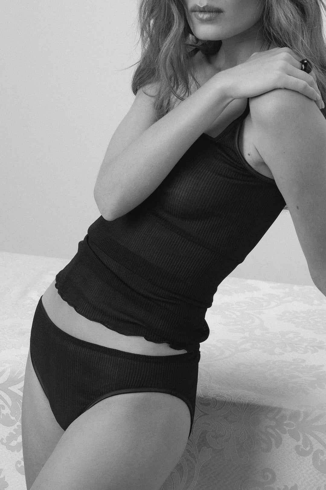 Oscalito Middle Waist Pure Silk Briefs in Black