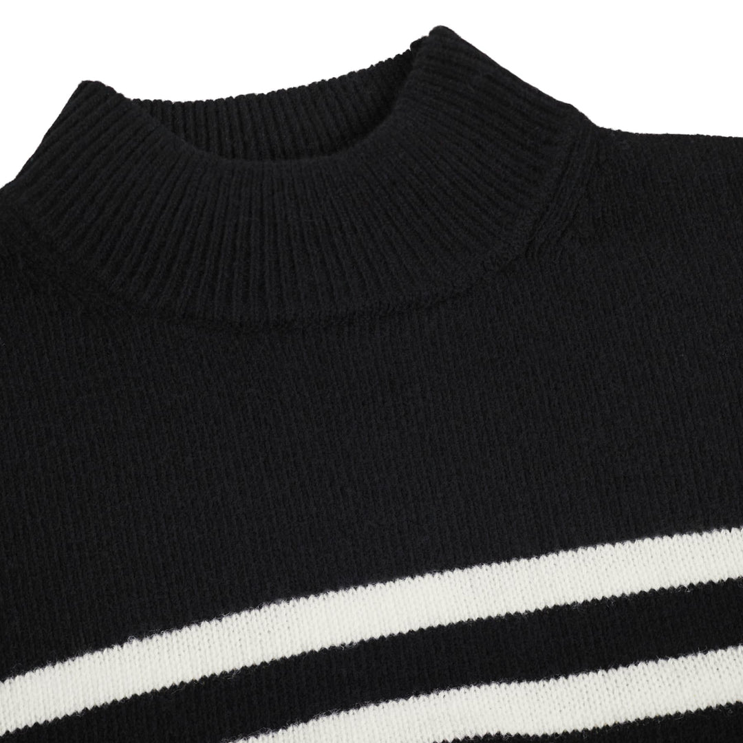 Govina Sweater in Black Pearled
